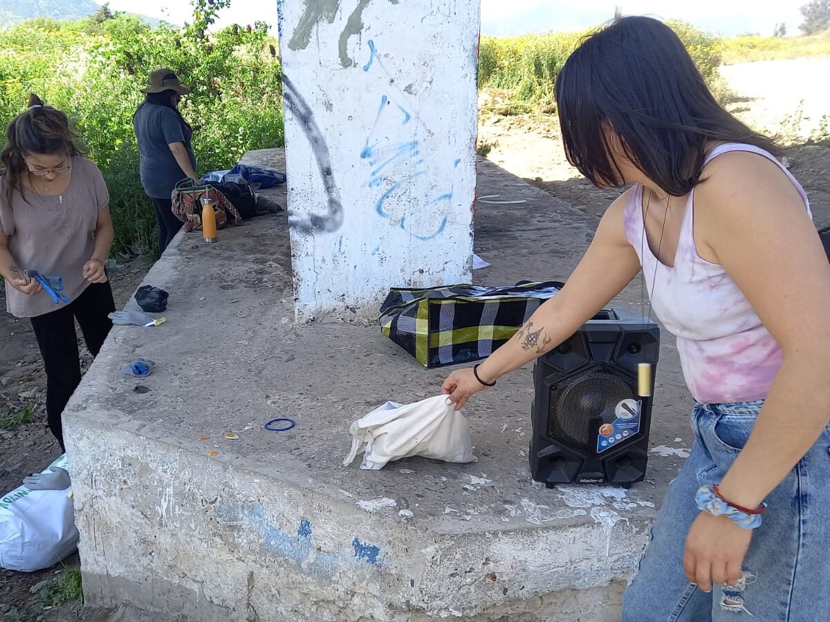 People picking up trash